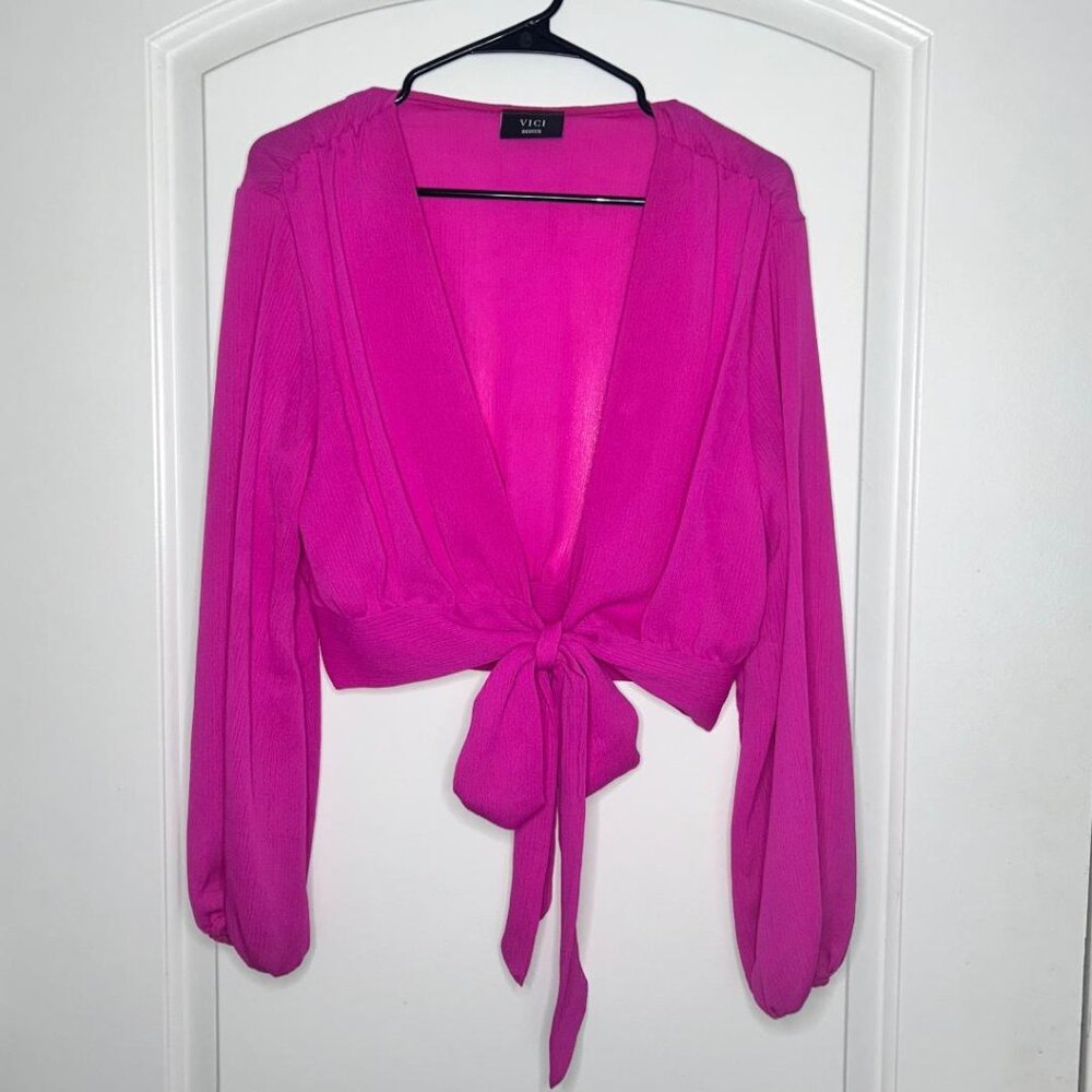 VICI Vittoria Tie Front PINK Crop Top Blouse V Neck Long Sleeves